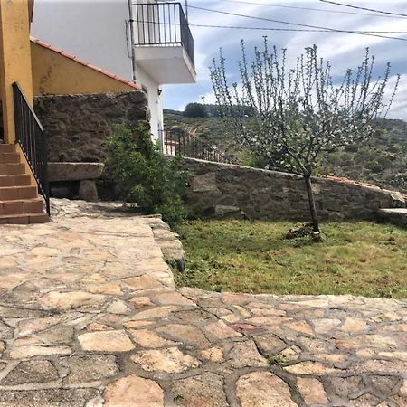 בית הארחה Navasequilla 	Casa Sierra De Gredos מראה חיצוני תמונה