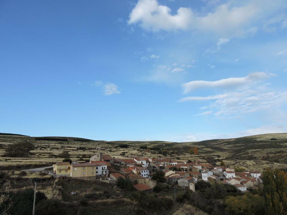 בית הארחה Navasequilla 	Casa Sierra De Gredos מראה חיצוני תמונה